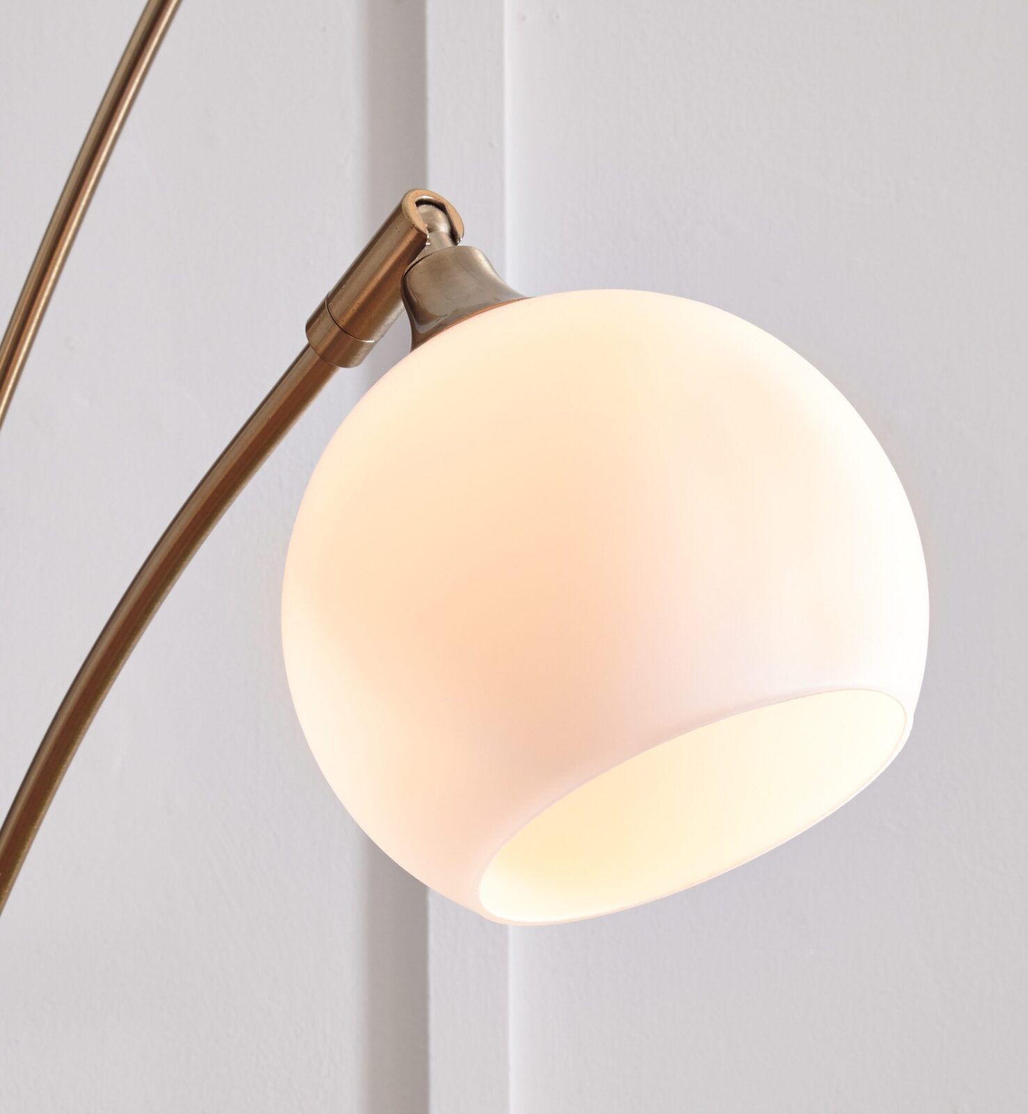 Taliya - Metal Arc Lamp - Champagne / White - Image 3