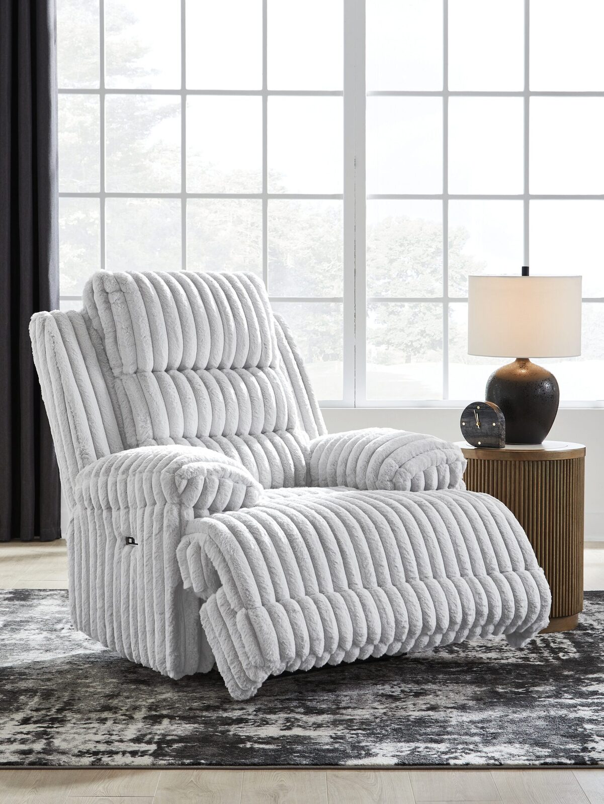 Rhines Falls - Zero Wall Recliner - Alloy - Image 6