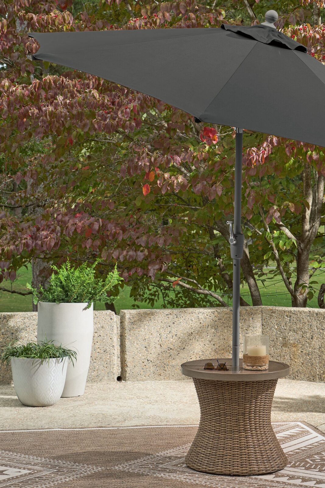 Laguna Heights - Round End Table With Umbrella Option - Beige - Image 7