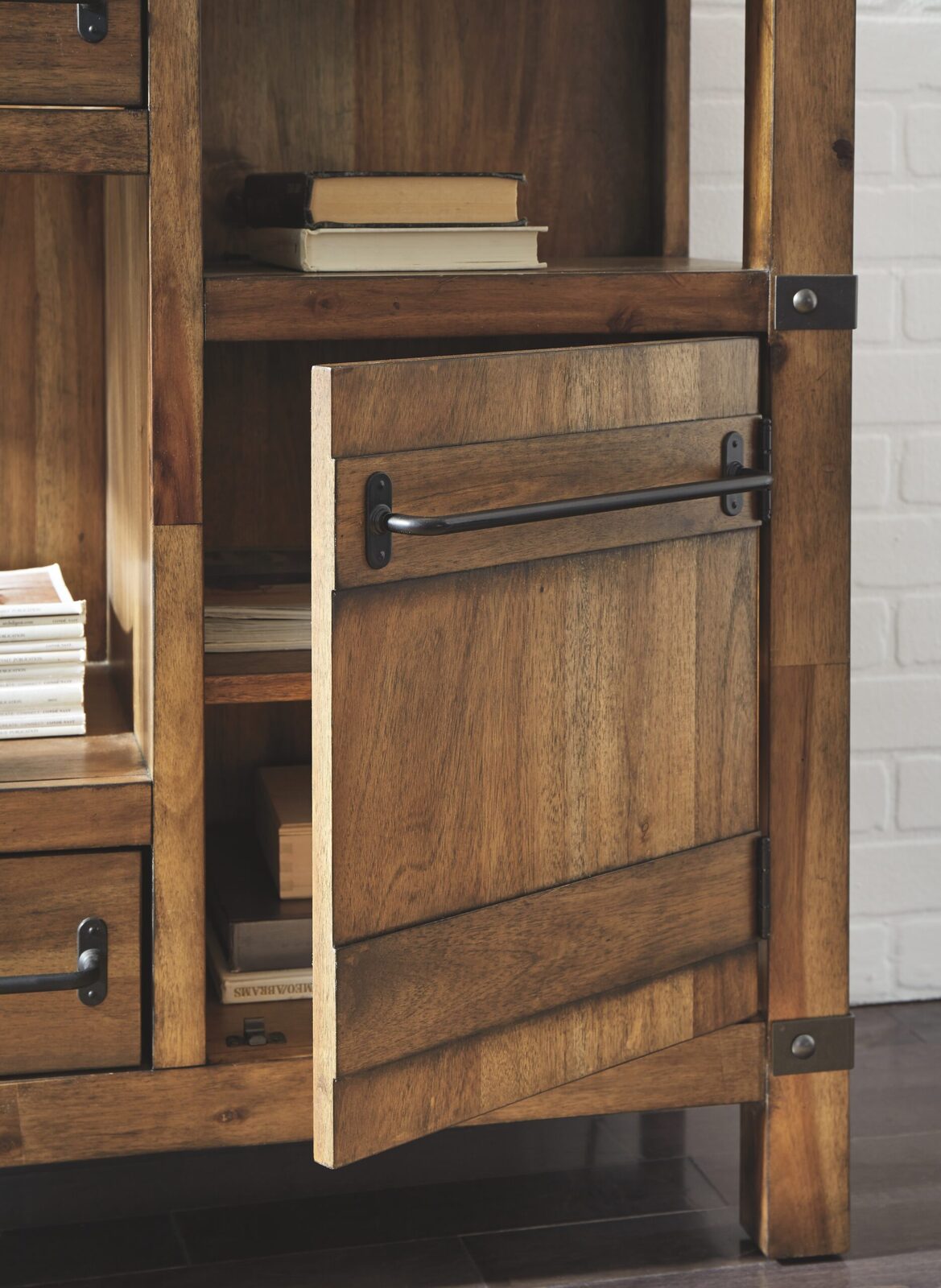 Roybeck - Accent Cabinet - Light Brown / Bronze - Image 3