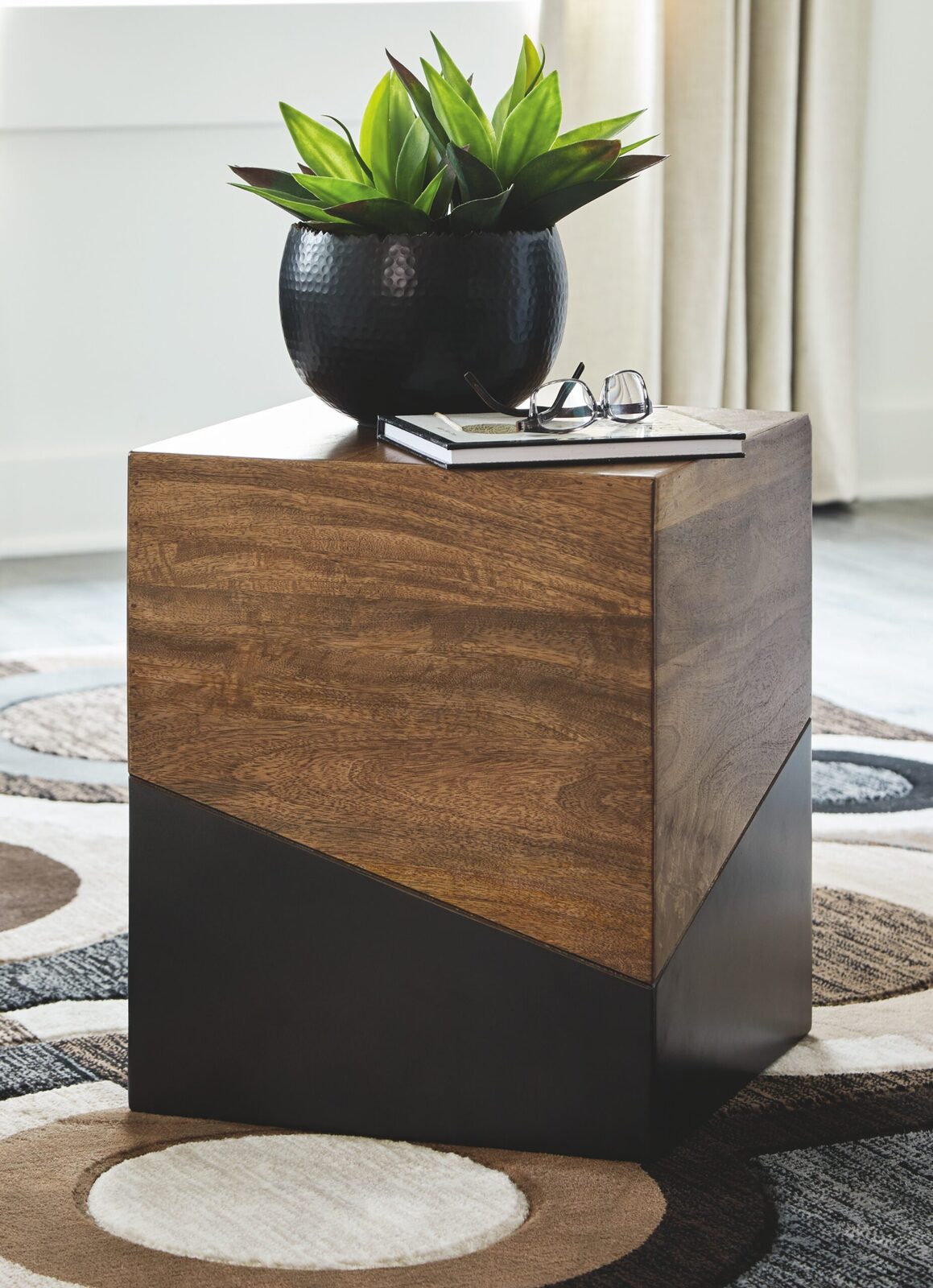 Trailbend - Accent Table - Brown / Gunmetal - Image 8