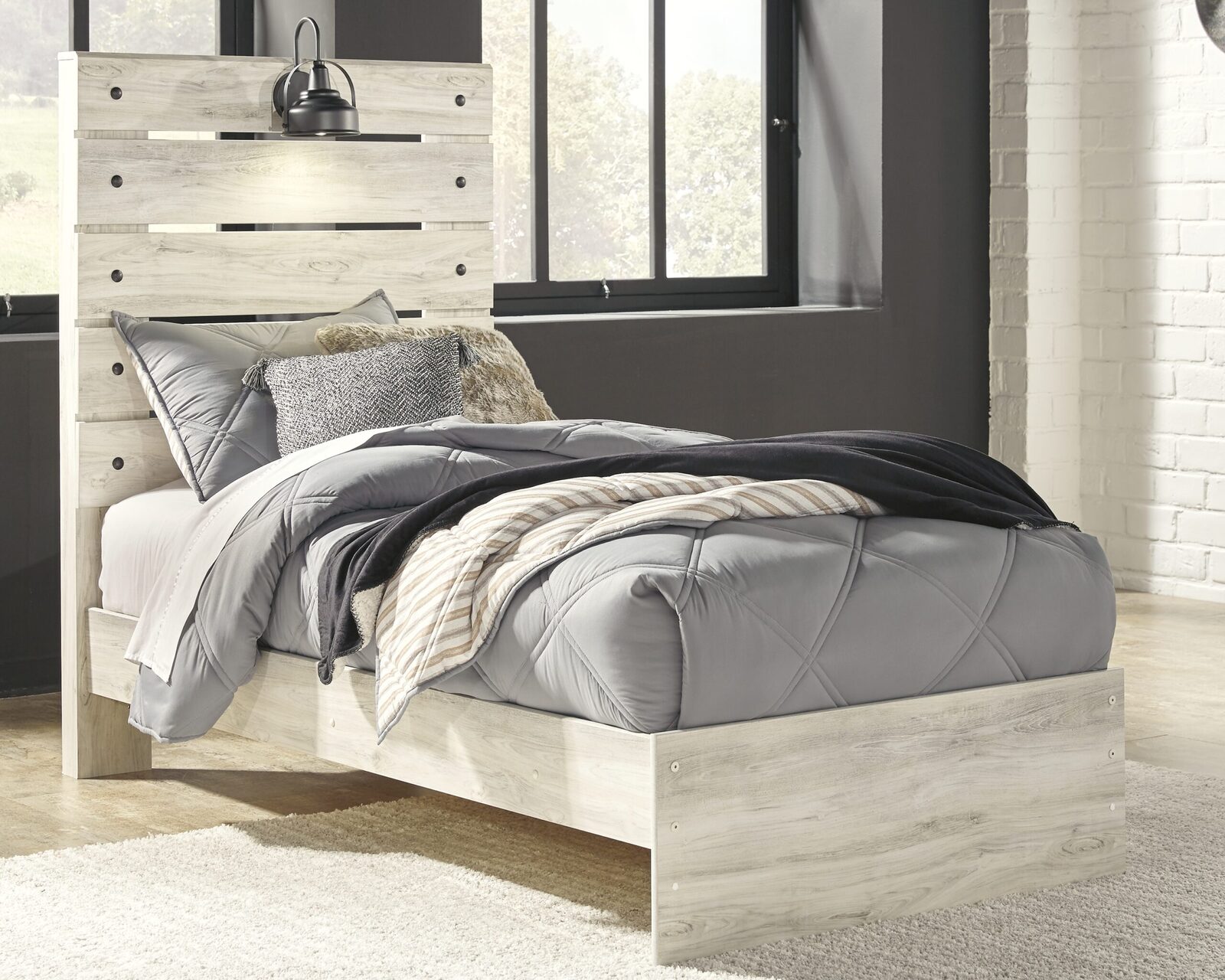 Cambeck - Panel Bed - Image 95