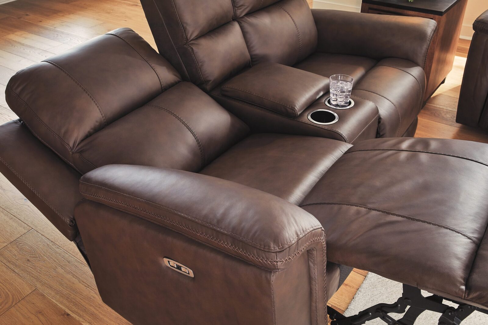 Bleckley - Power Reclining Loveseat With Console / Adjustable Headrest - Image 19