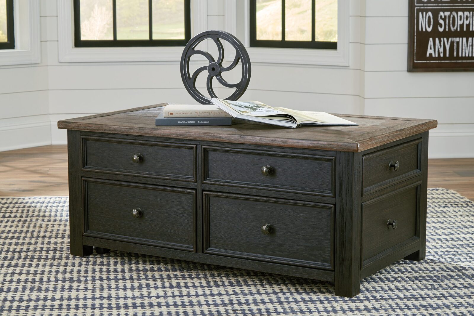 Tyler Creek - Lift Top Cocktail Table - Grayish Brown / Black - Image 14