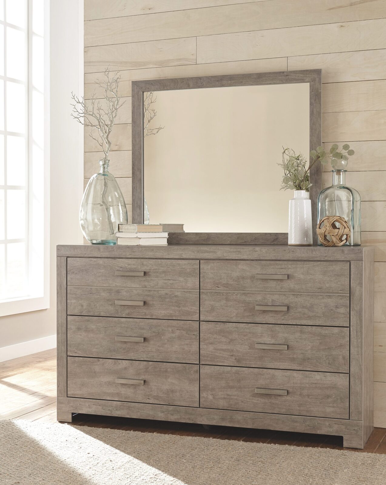 Culverbach - 5 Pc. - Dresser, Mirror, Queen Upholstered Bed, 2 Nightstands - Gray - Image 2