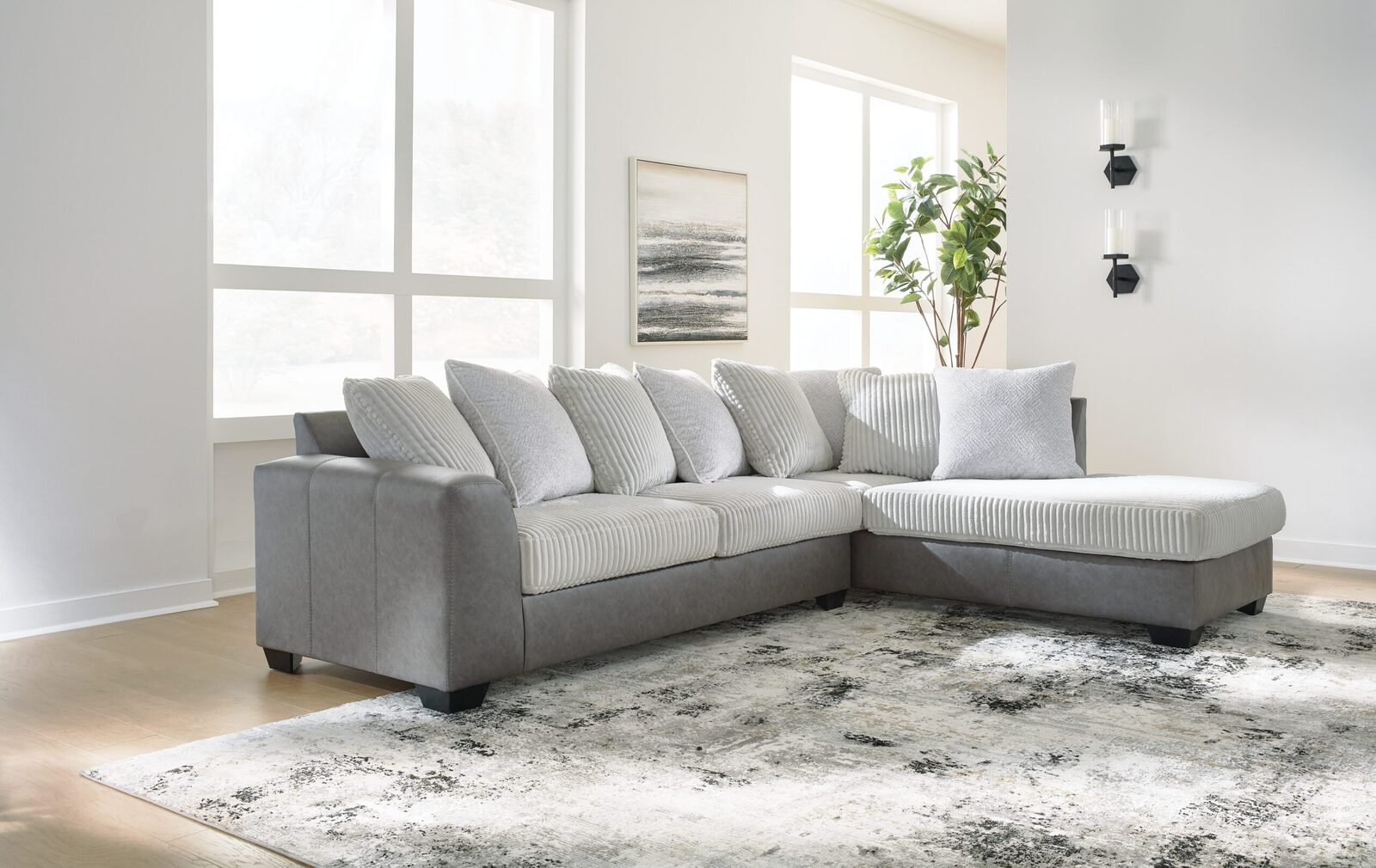 Clairette Court - Sectional - Image 3