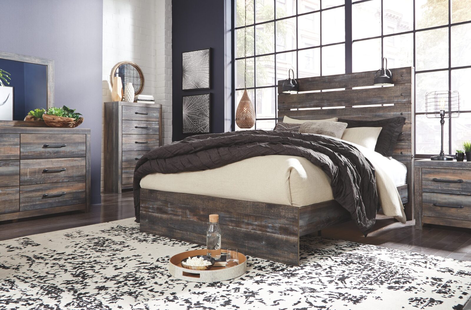 Drystan - Panel Bedroom Set - Image 4