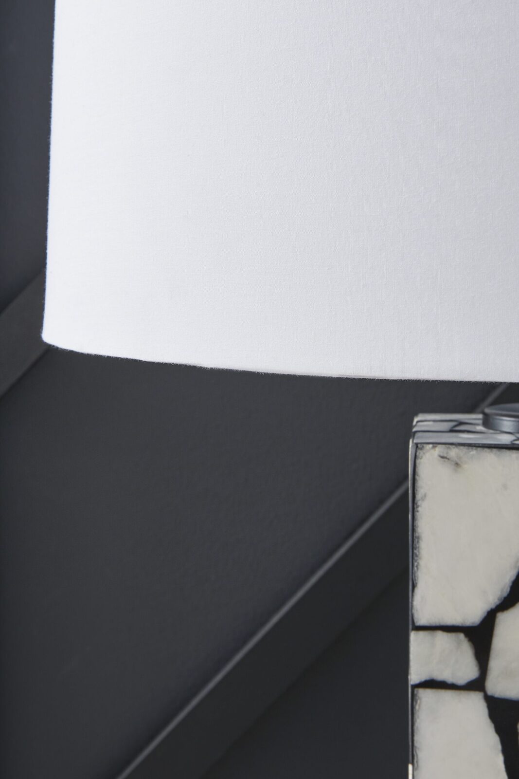 Macaria - Marble Table Lamp - White / Black - Image 3