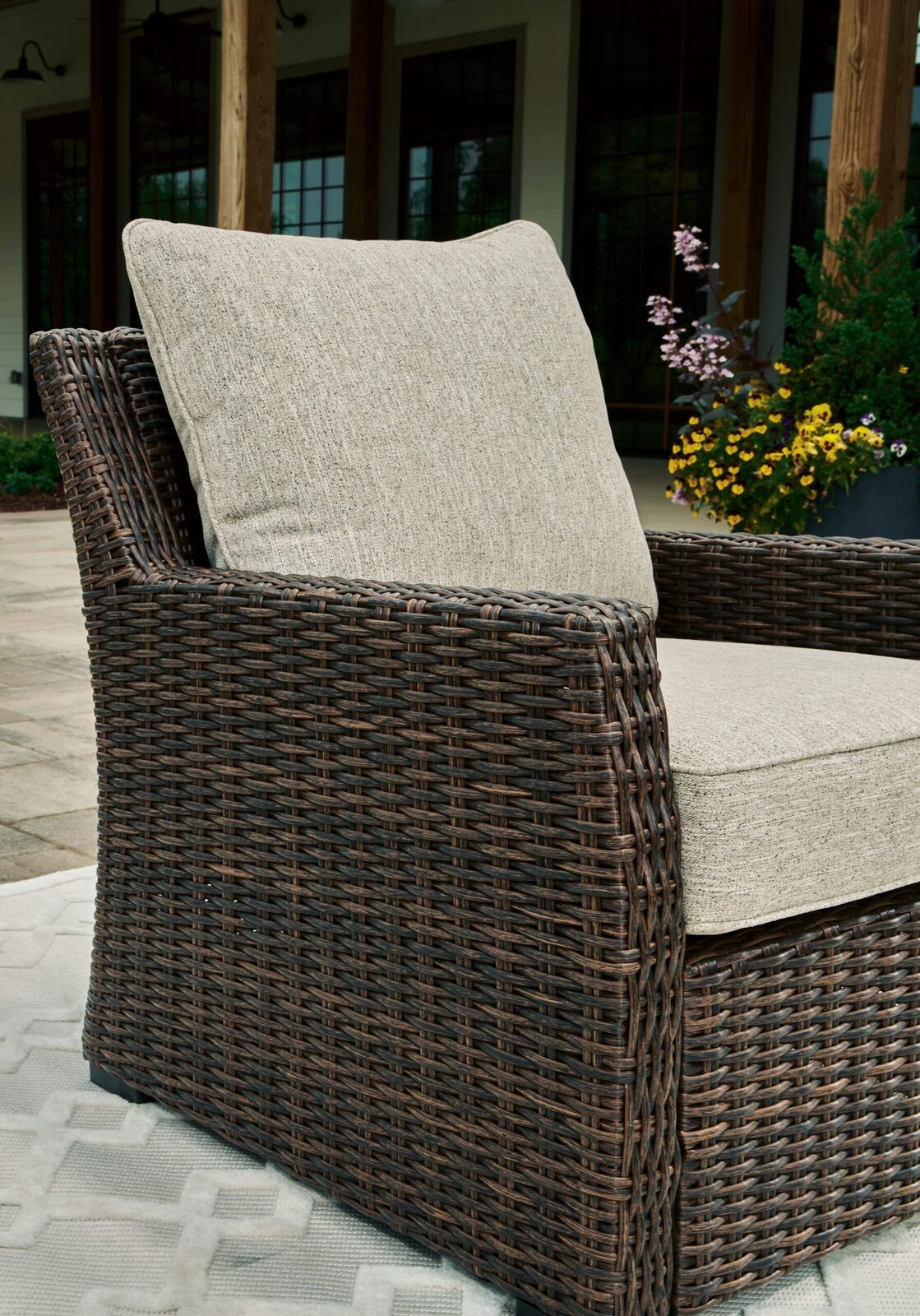 Brook Ranch - Lounge Chair With Cushion - Brown - Image 6