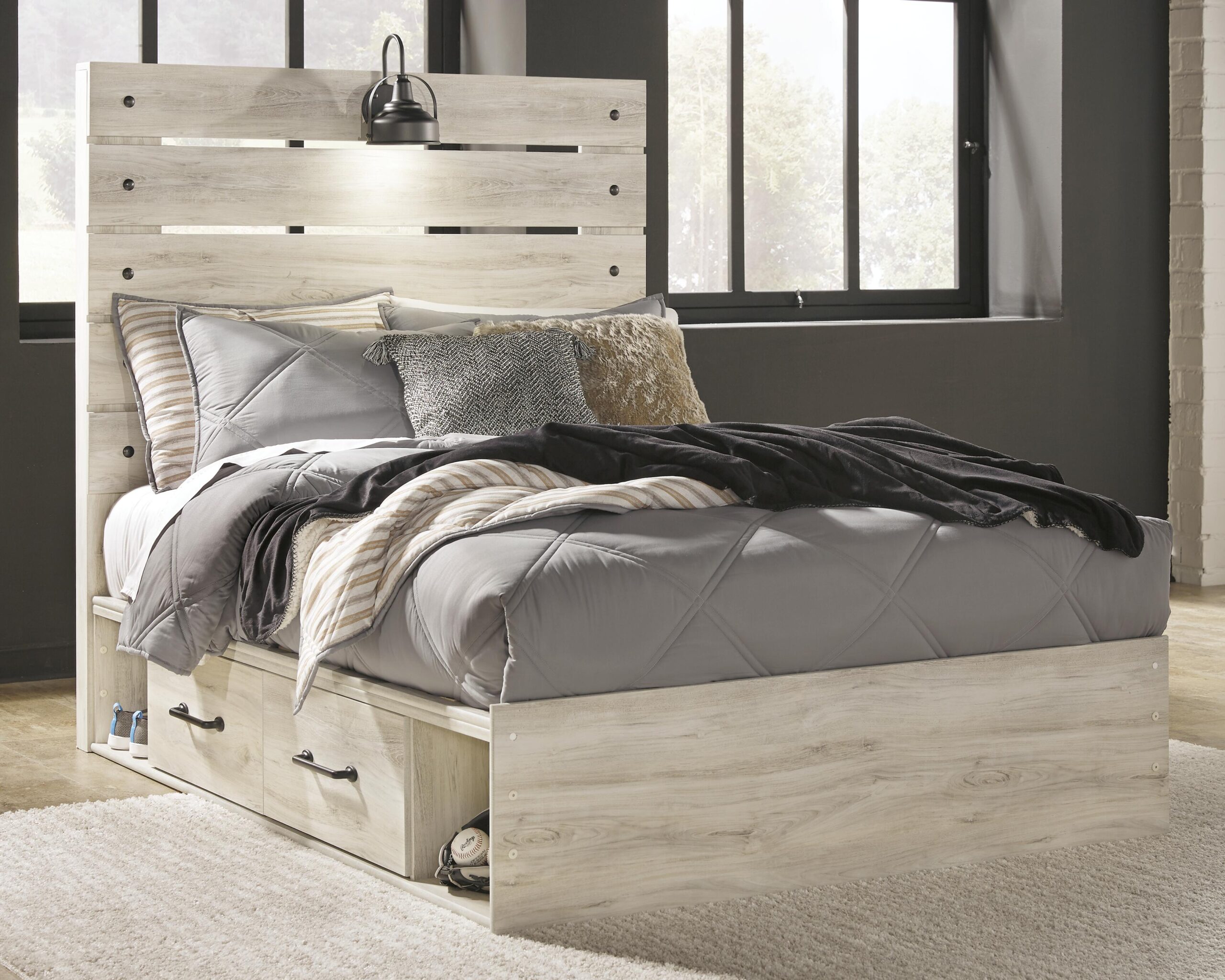 Cambeck - Panel Bed - Image 16