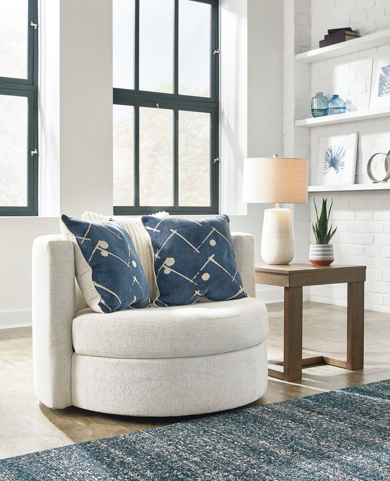 Padova - Swivel Accent Chair - Ivory - Image 2