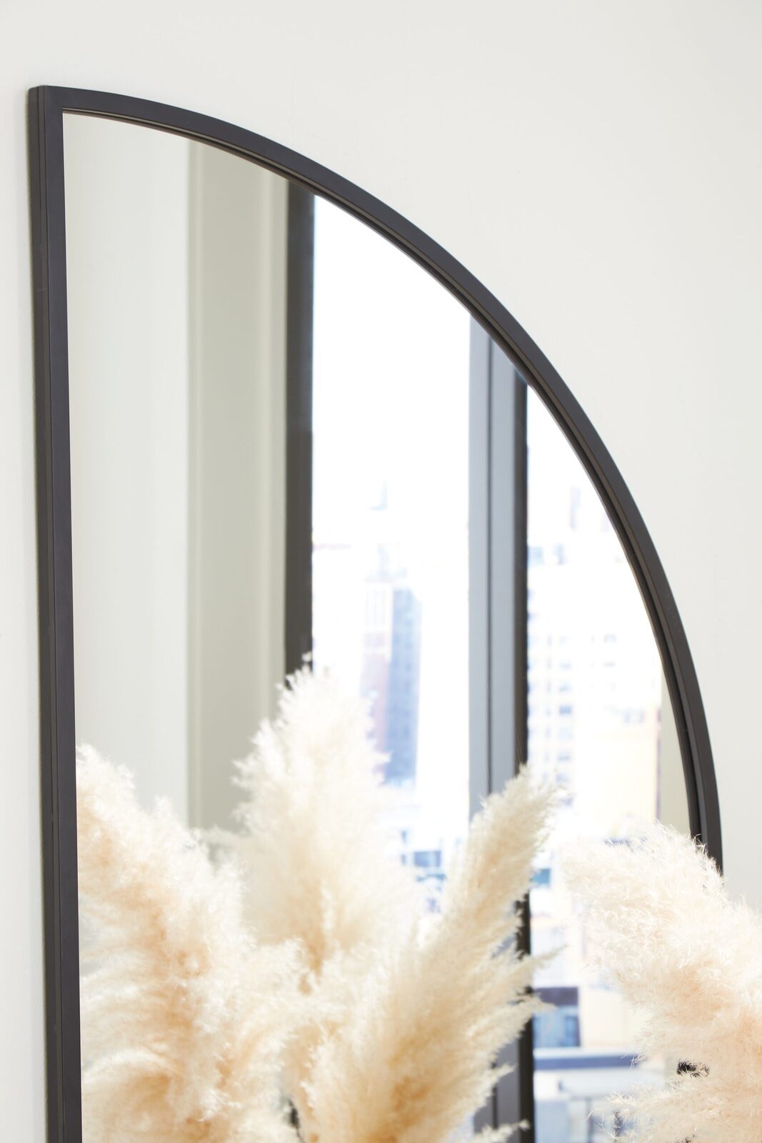 Denlow - Accent Mirror - Black - Image 7