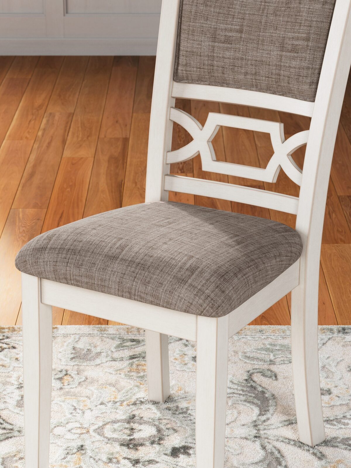 Erinberg - Dining Room Table Set (Set of 6) - Antique White - Image 5