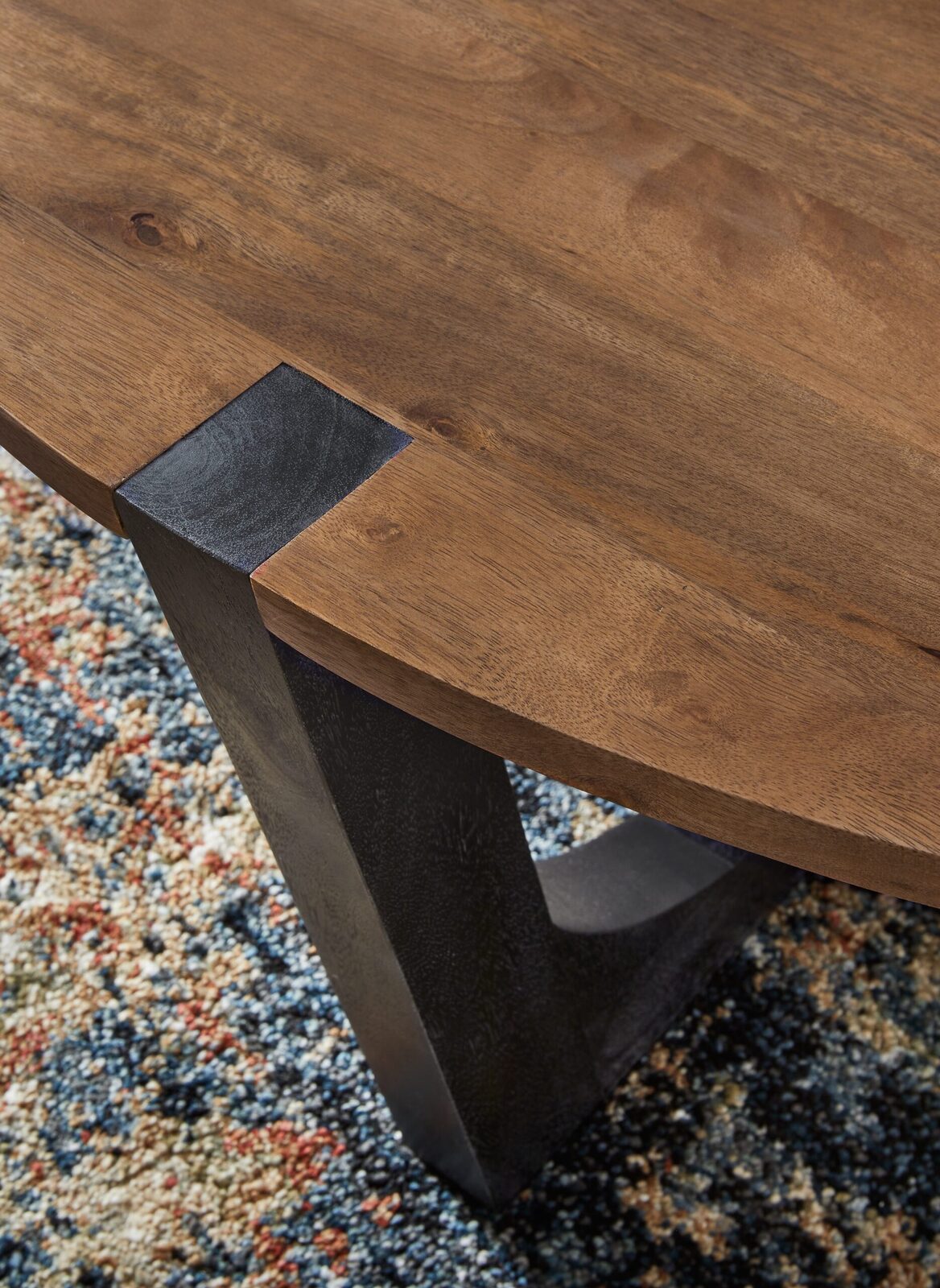 Hanneforth - Round Cocktail Table - Brown - Image 5