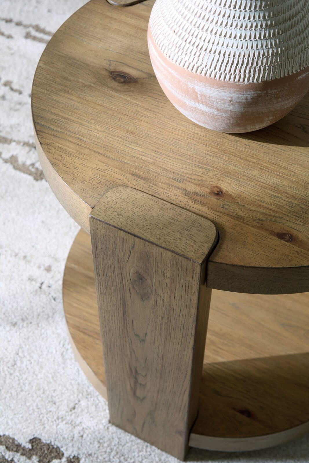 Flangren - Round End Table - Light Brown - Image 5