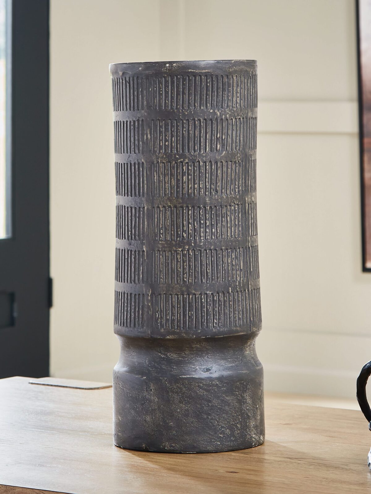 Beninworth - Vase - Image 7