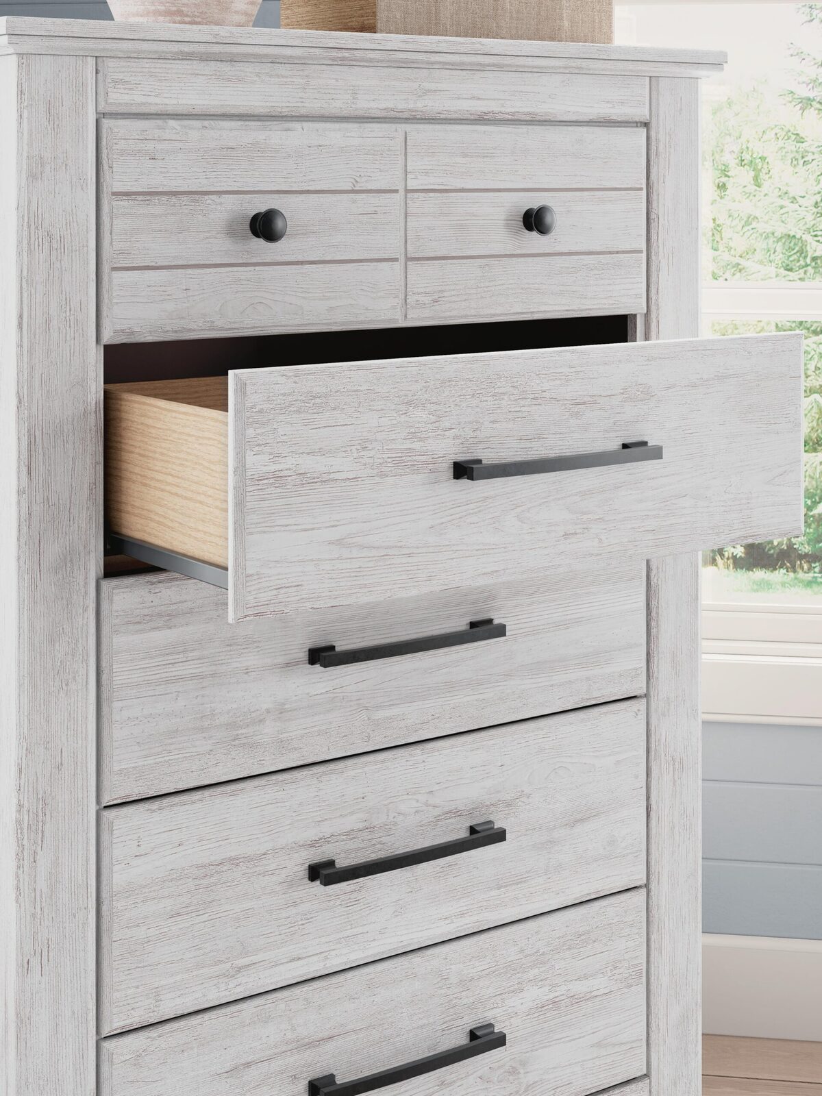 Makidern - Five Drawer Chest - Image 20