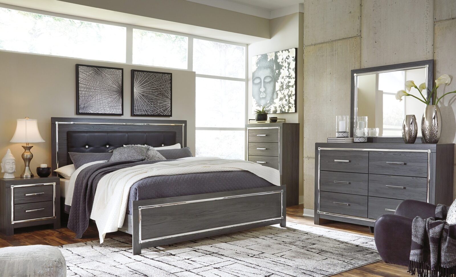 Lodanna - Panel Bedroom Set - Image 3