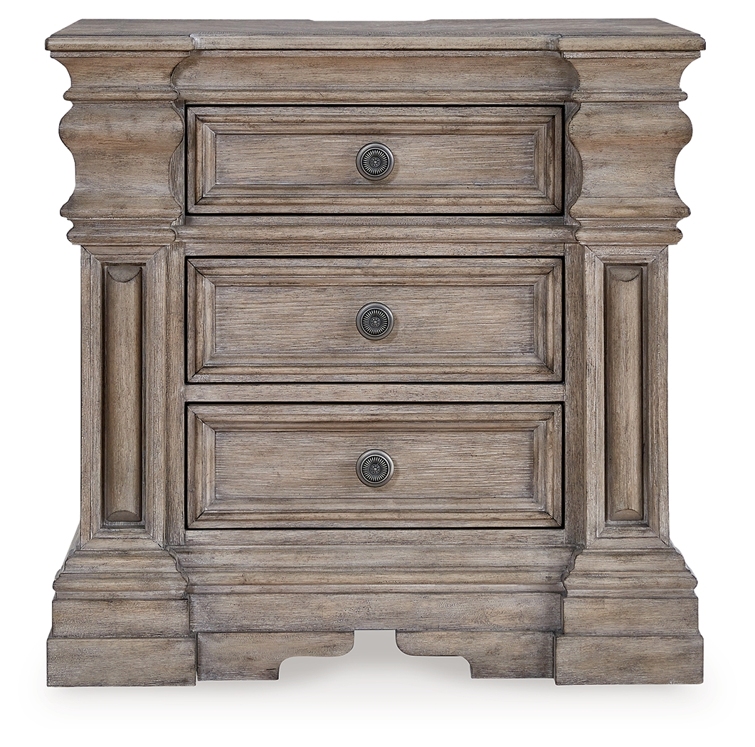 Blairhurst - Three Drawer Night Stand - Light Grayish Brown - Image 4