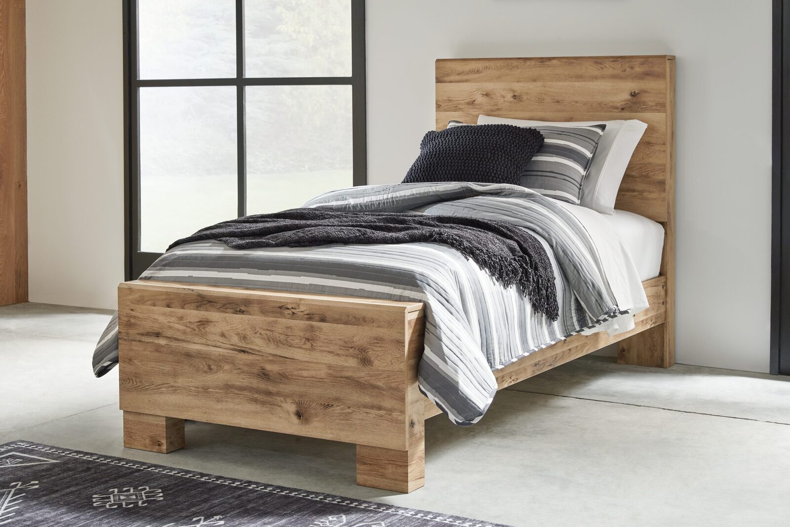 Hyanna - Panel Bed - Image 4