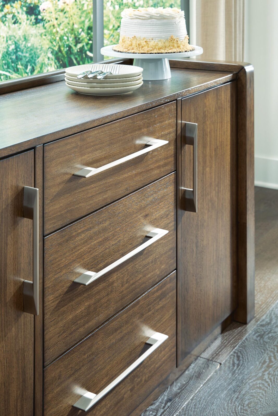 Marxmore - Dining Room Server - Brown - Image 7