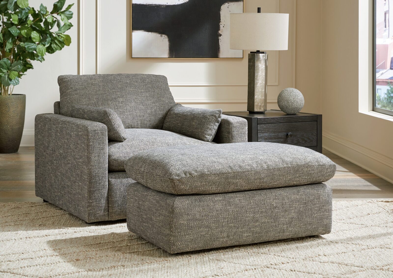 Dramatic - Living Room Set - Image 2