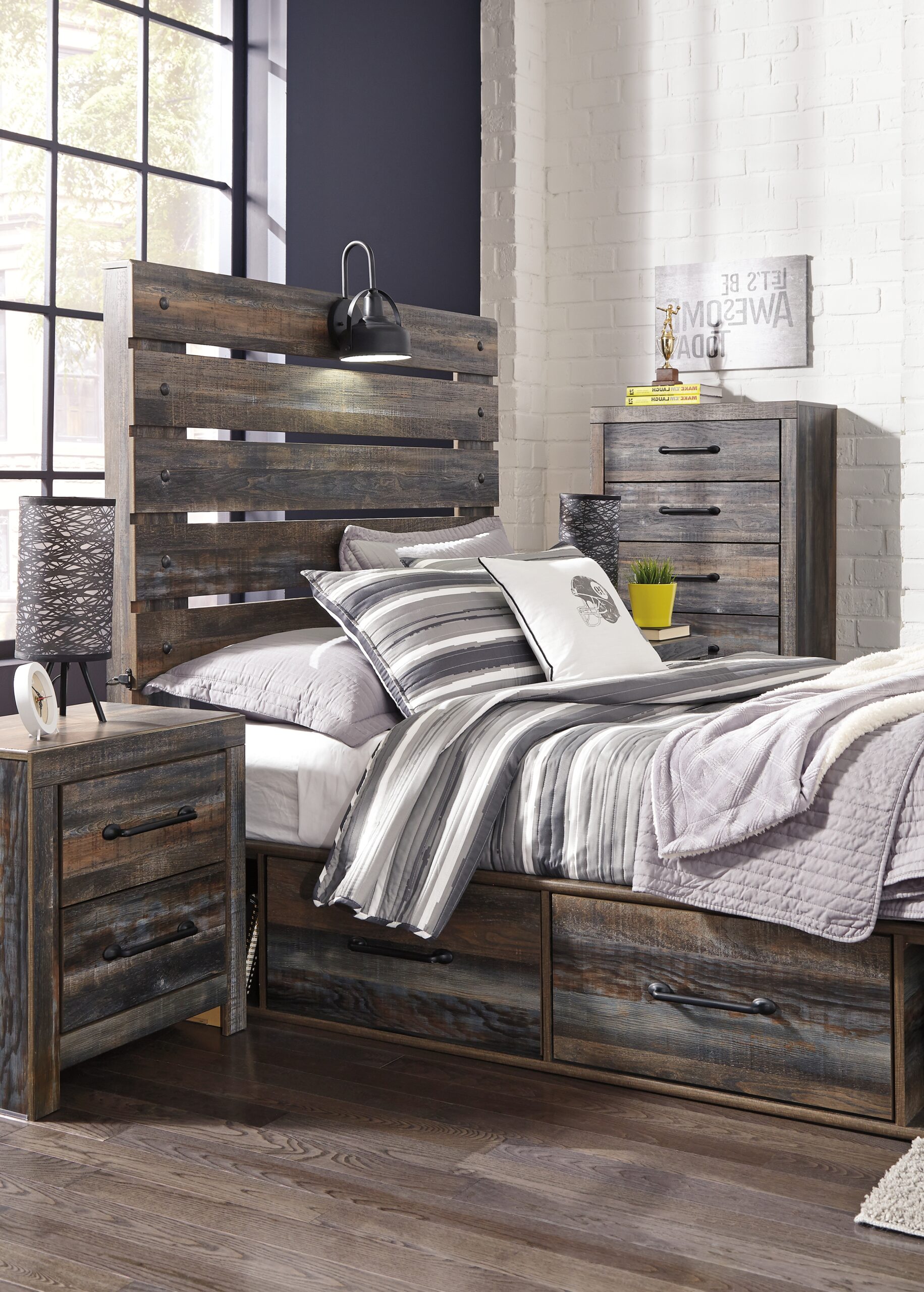 Drystan - Panel Bed - Image 39
