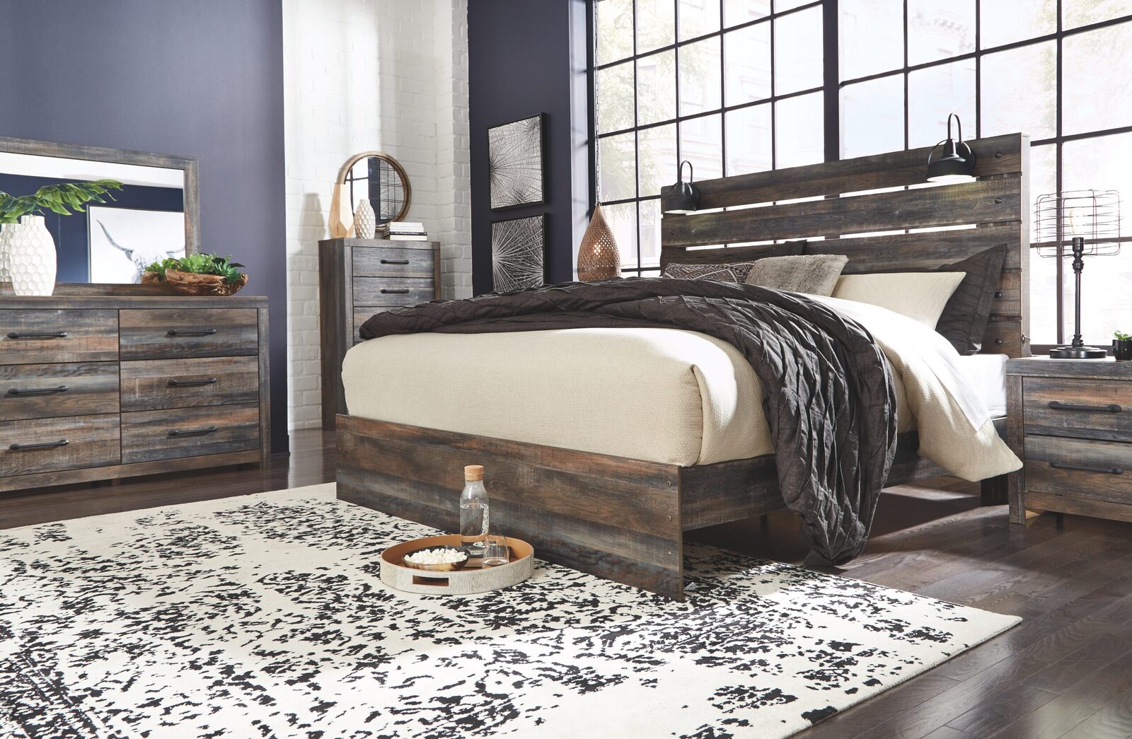Drystan - Panel Bedroom Set - Image 9