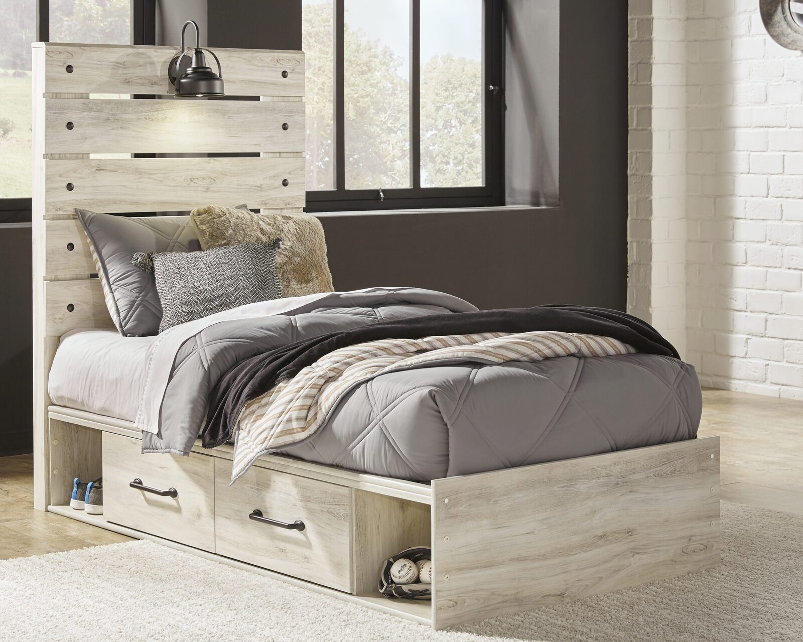 Cambeck - Panel Bed - Image 89