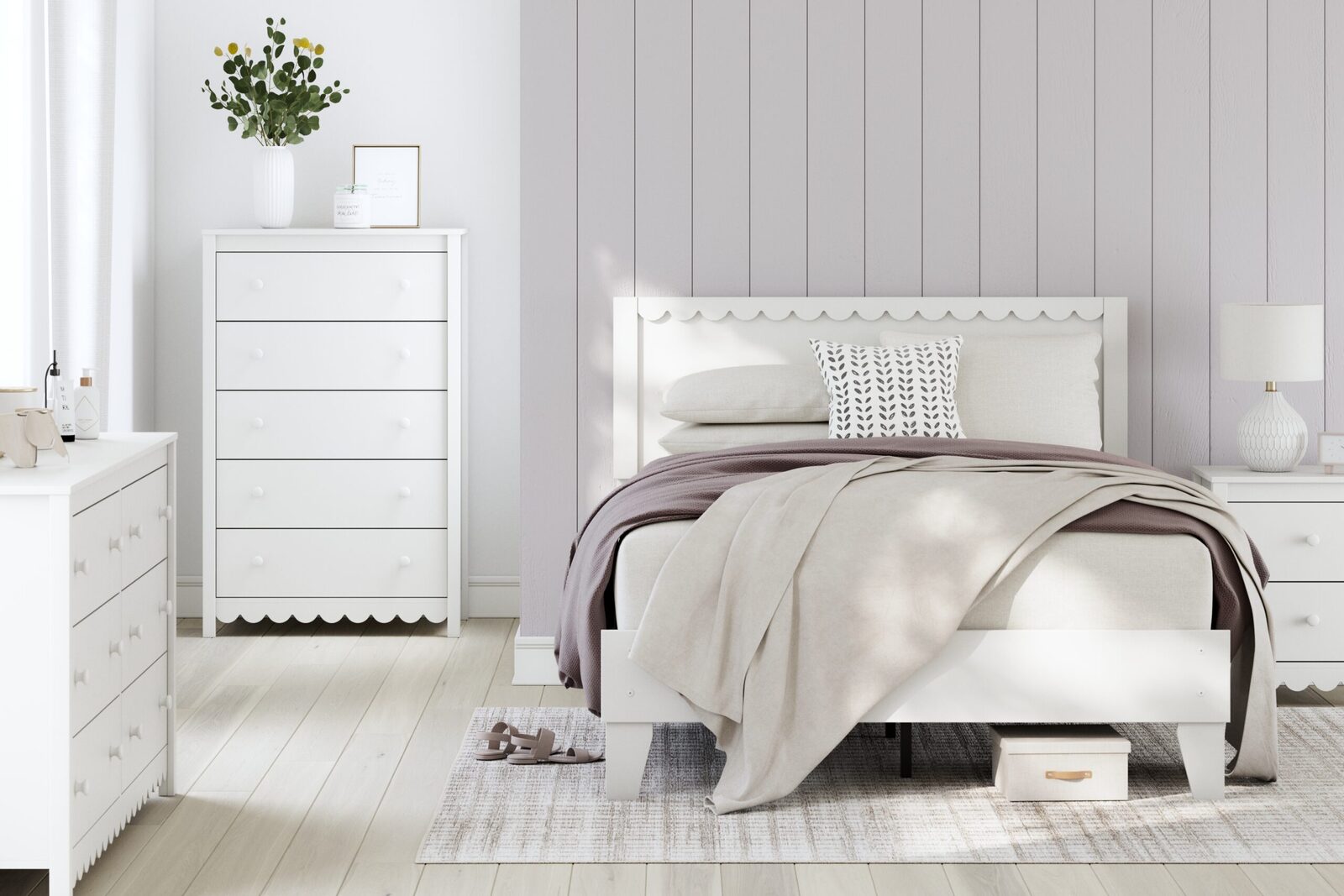 Hallityn - Five Drawer Chest - White - Image 11