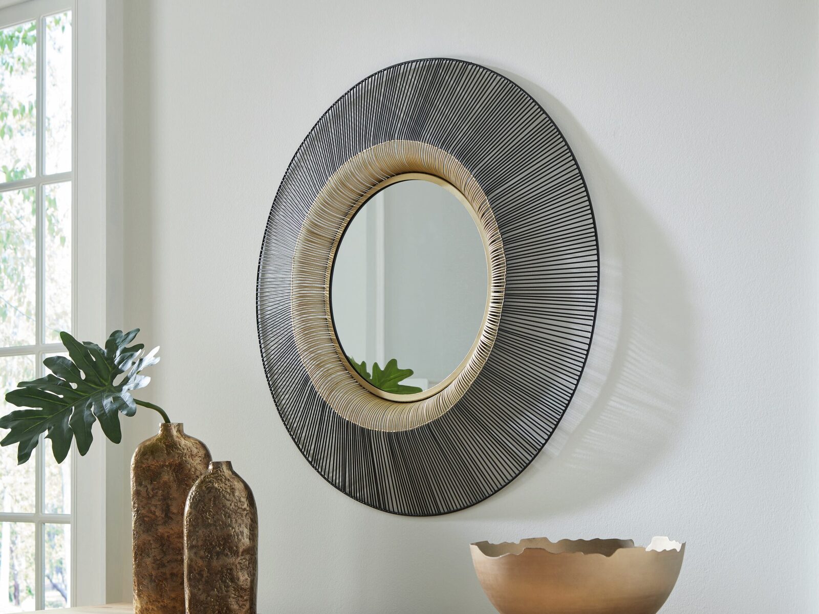 Dallmen - Accent Mirror - Black / Gold Finish - Image 2