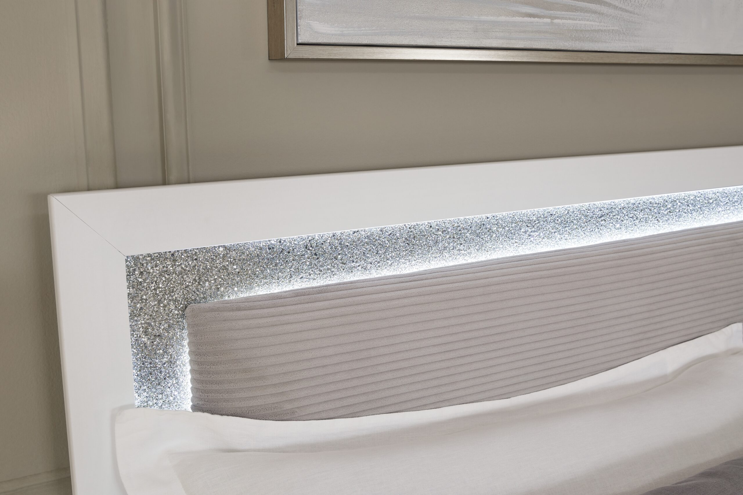 Maeling - Upholstered Panel Bed - Image 9