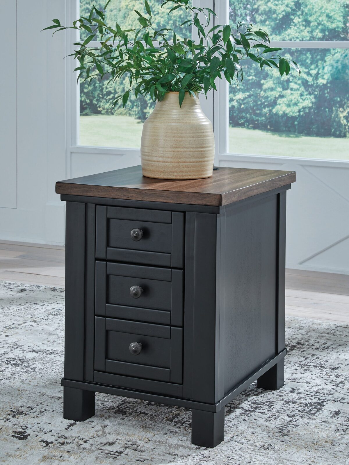 Wildenauer - Chair Side End Table - Brown / Black - Image 2