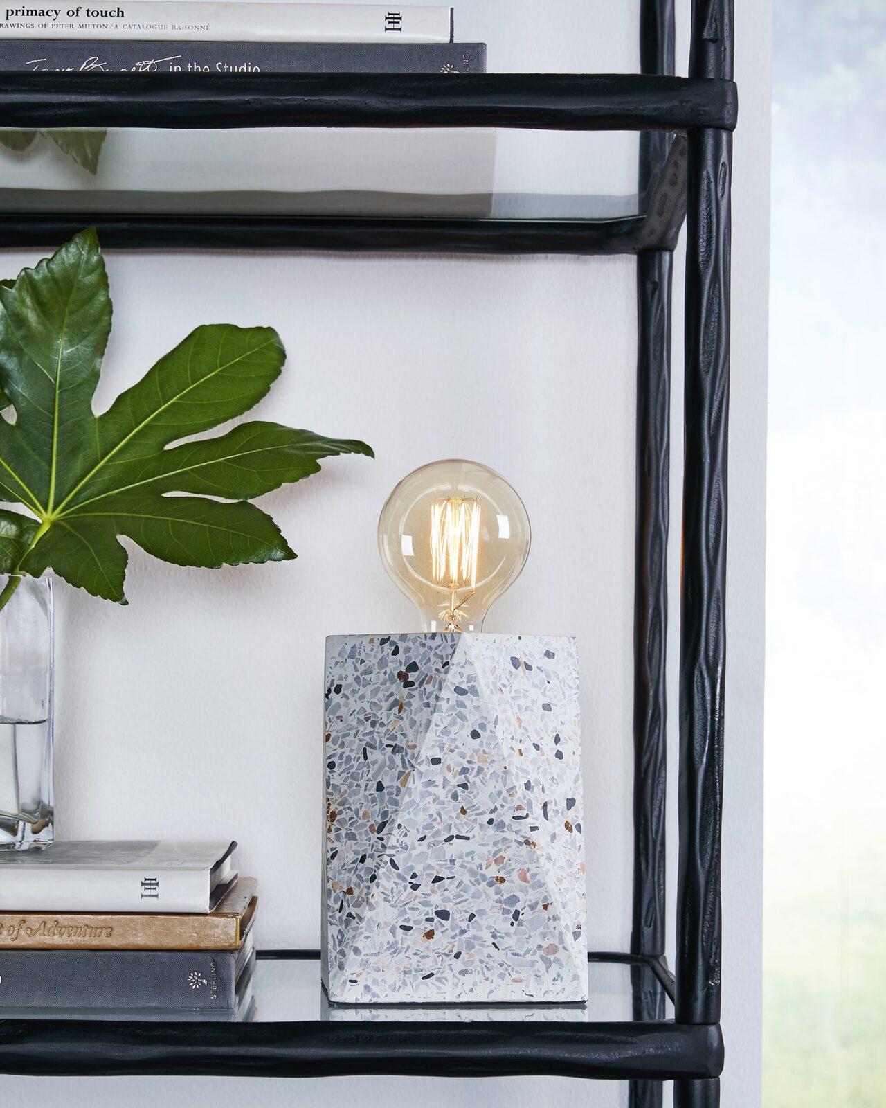 Maywick - Concrete Table Lamp - White - Image 2