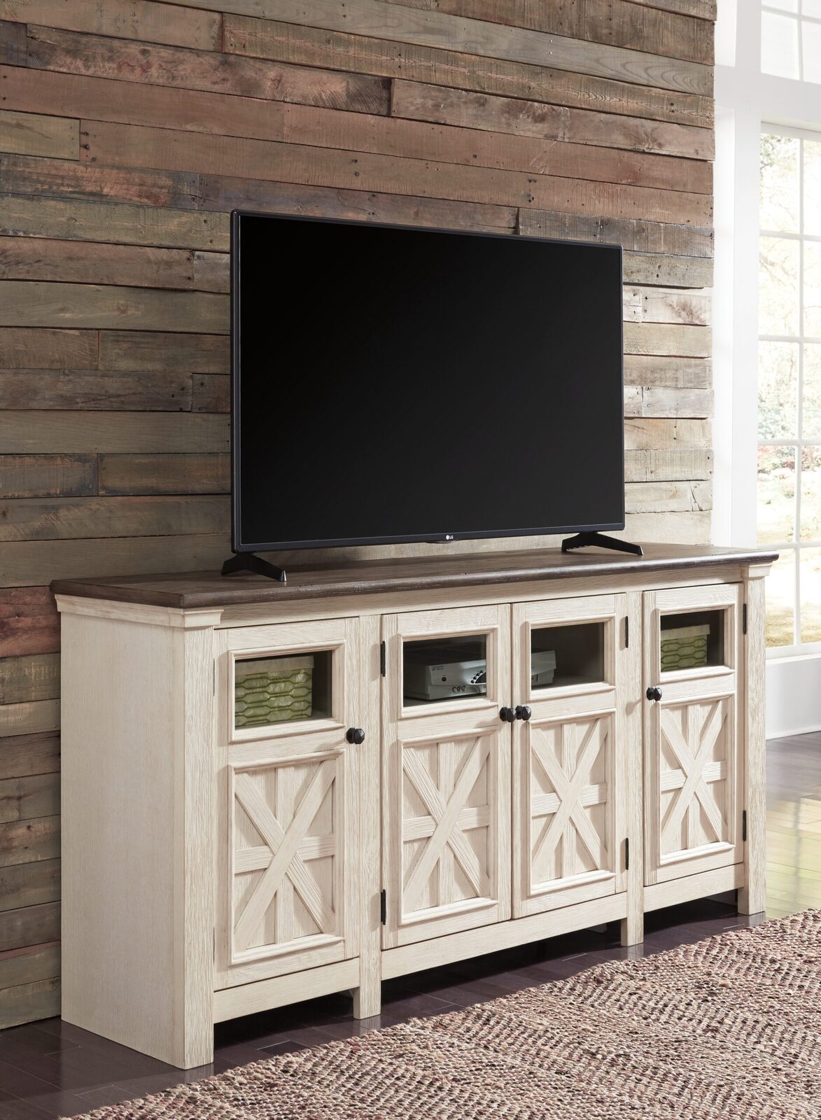 Bolanburg - TV Stand - Image 12