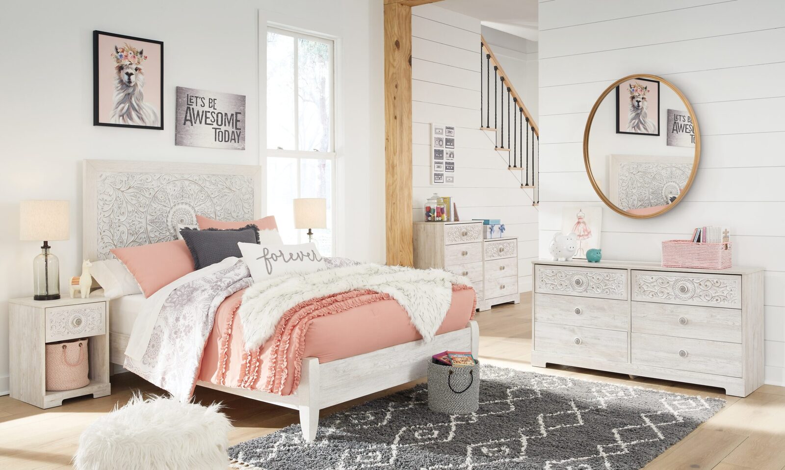 Paxberry - Six Drawer Dresser - Vinyl-Wrapped - Whitewash - Image 3
