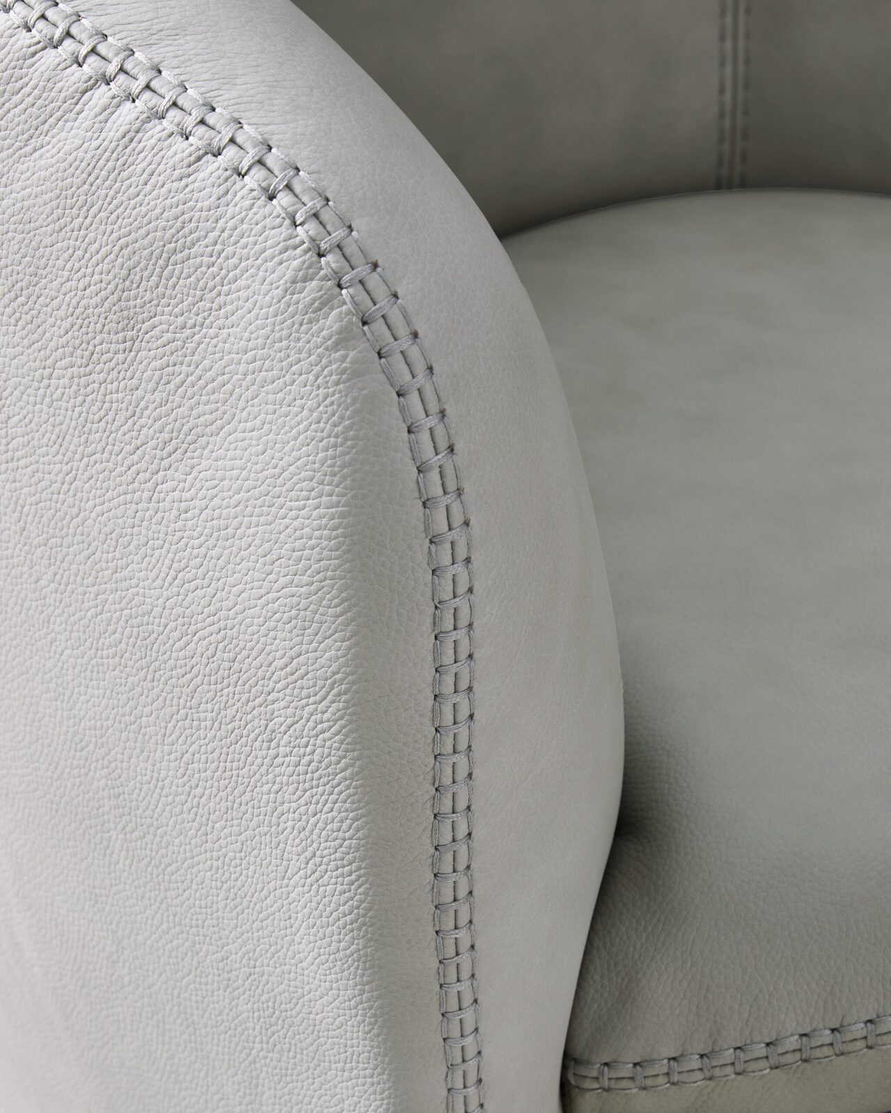 Kierreys - Swivel Chair - Image 24