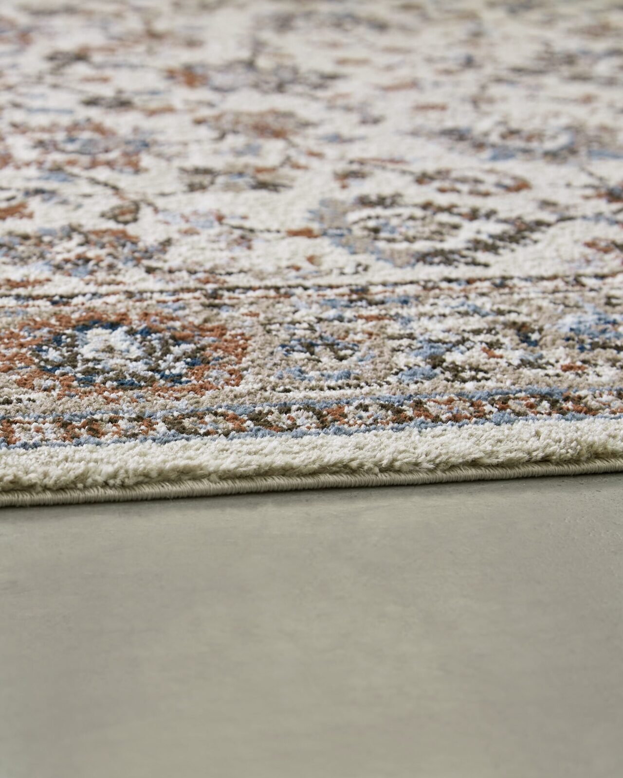 Beritham - Rug - Image 3