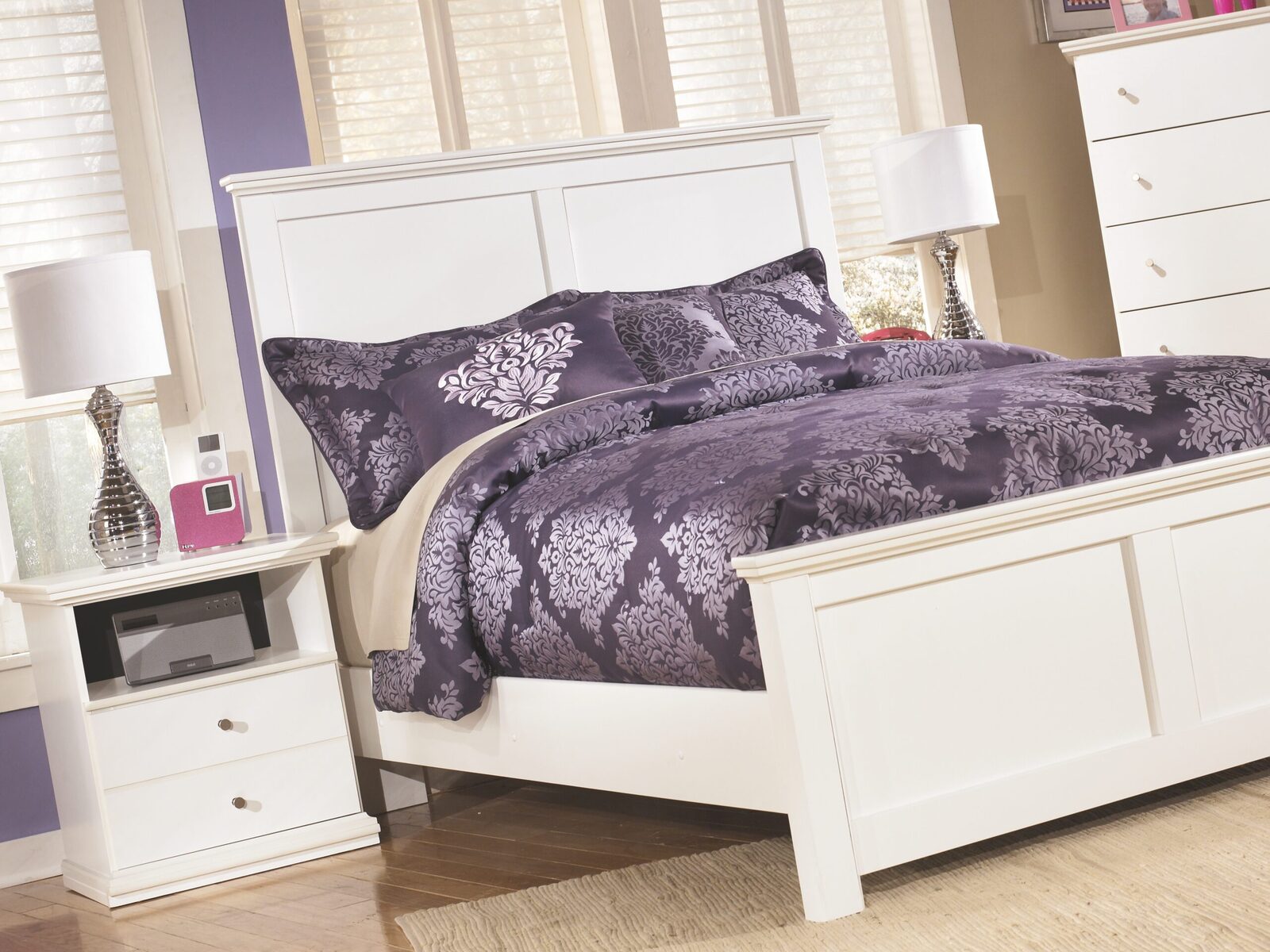 Bostwick Shoals - One Drawer Night Stand - White - Image 3