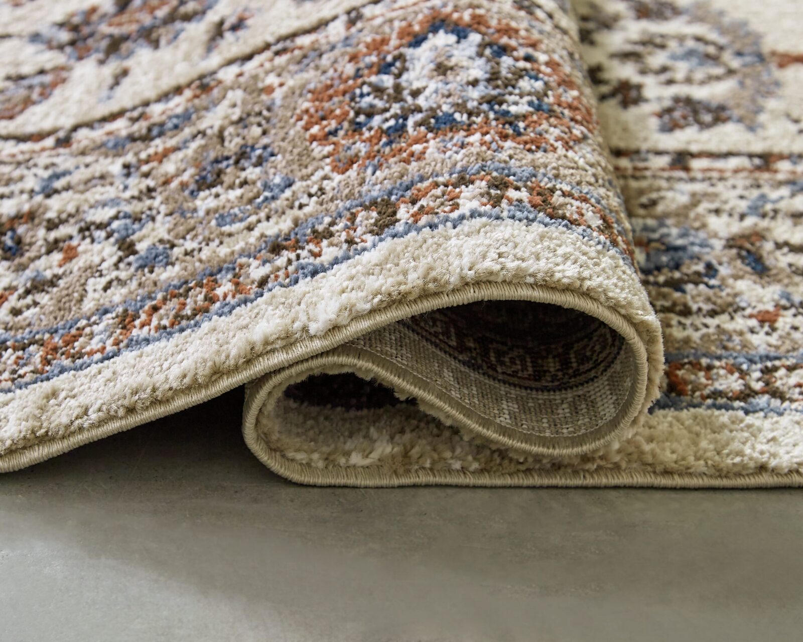 Beritham - Rug - Image 4