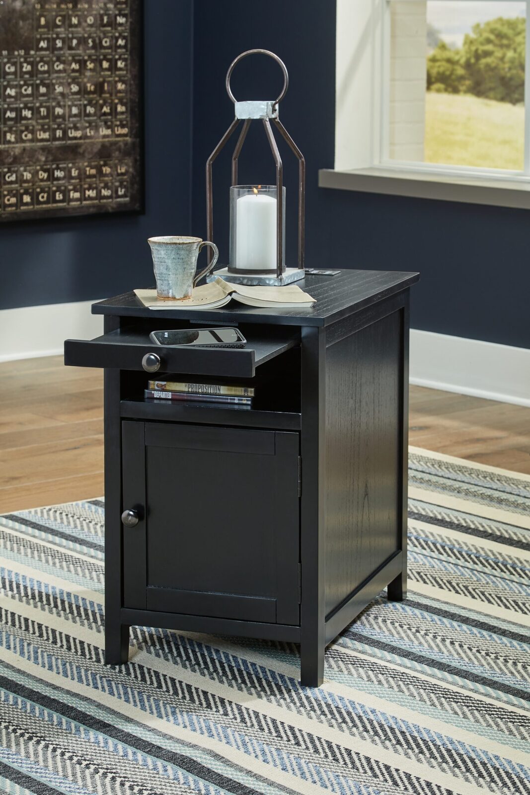 Treytown - Chair Side End Table - Image 10