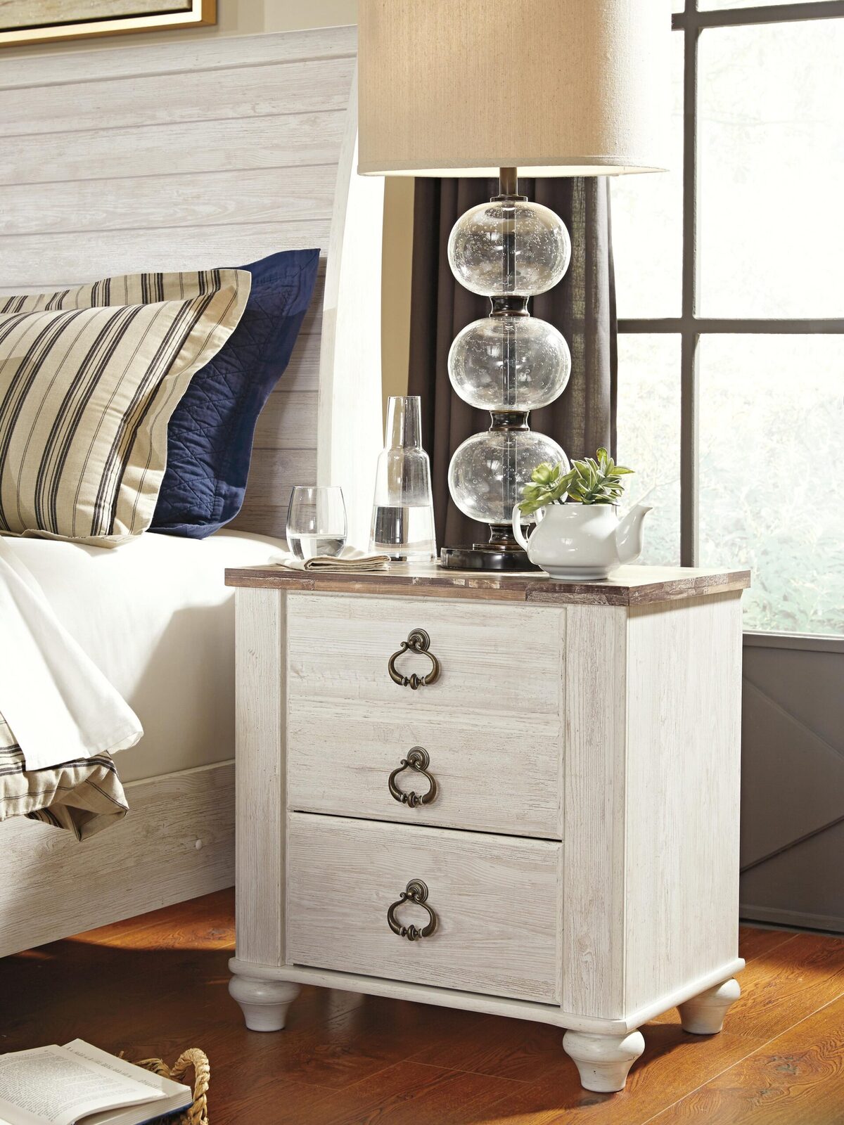 Willowton - Two Drawer Night Stand - Brown / Beige / White - Image 2