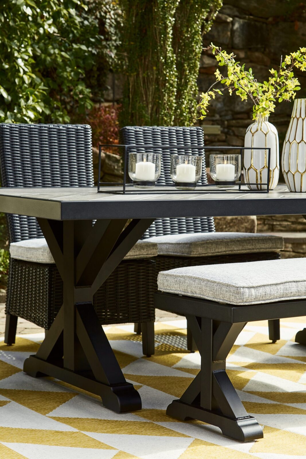 Beachcroft - Rect Dining Table W/Umb Opt - Image 11
