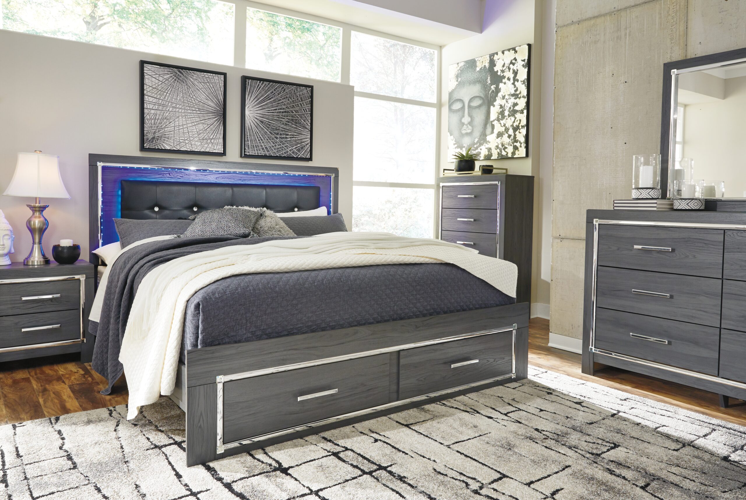 Lodanna - Panel Bed - Image 19